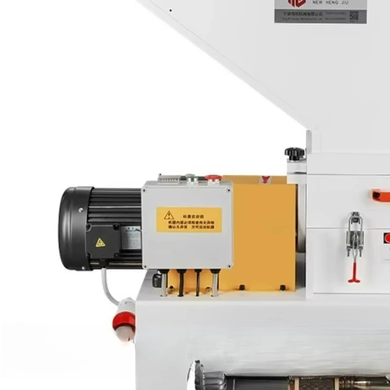 LTT, Plastic Crusher Side Feeding Machine Scrap Recycling Pineapple Knife Crusher