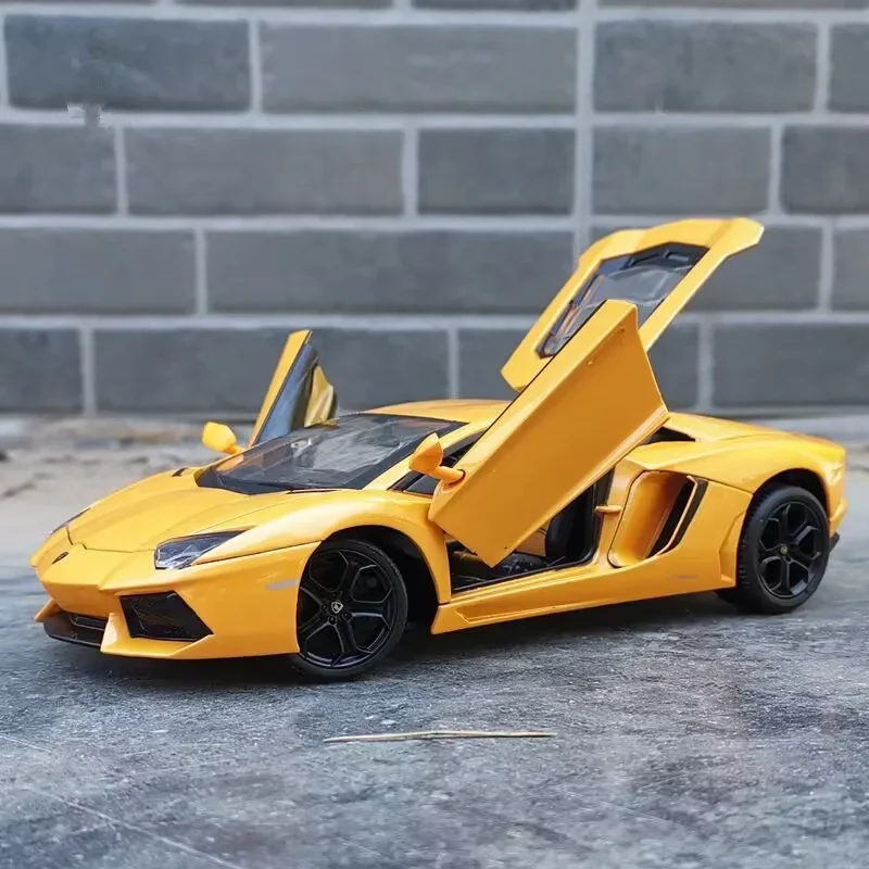 1:18 Aventador LP740 lega modello di auto sportiva pressofuso metallo auto da corsa veicoli modello alta collezione di simulazione regalo giocattolo per bambini