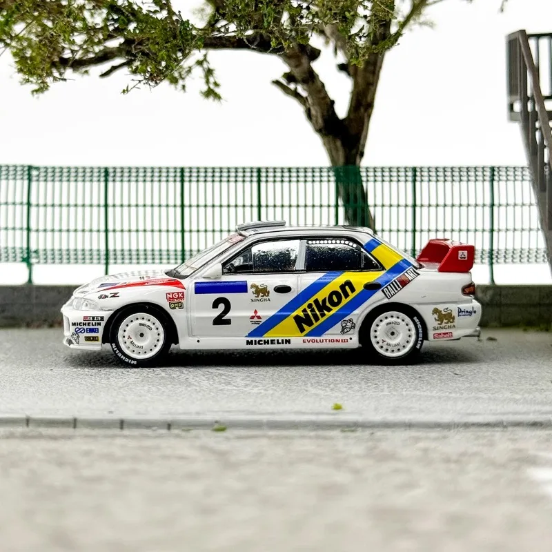 Tarmac funziona in 1/64 Mitsubishi Lancer Evo III # Regali modello in metallo pressofuso con 2 veicoli a motore giocattolo in lega