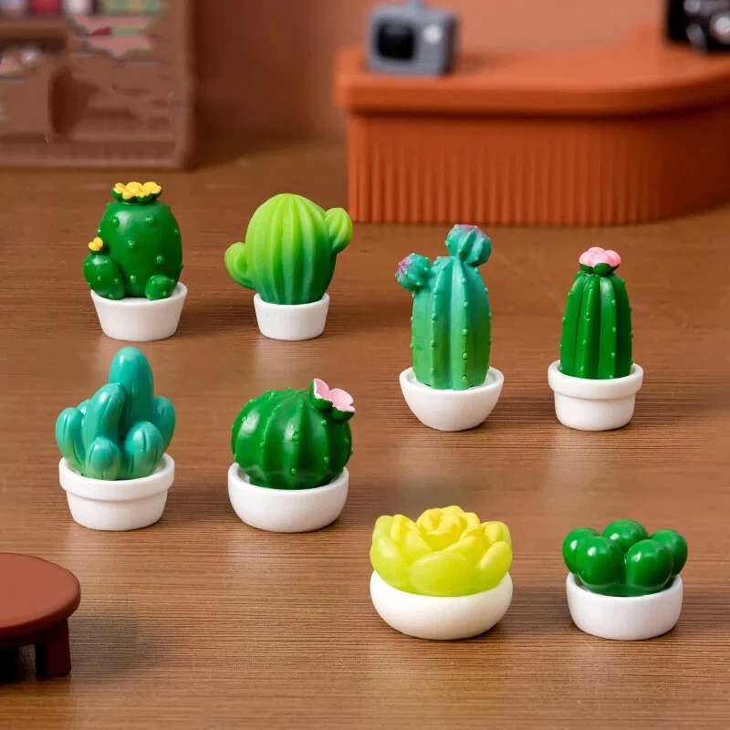 Realistic Cactus Succulent Resin Mini Potted Dollhouse Desktop Decoration, Garden Miniature Model, Glass Bottle Statues