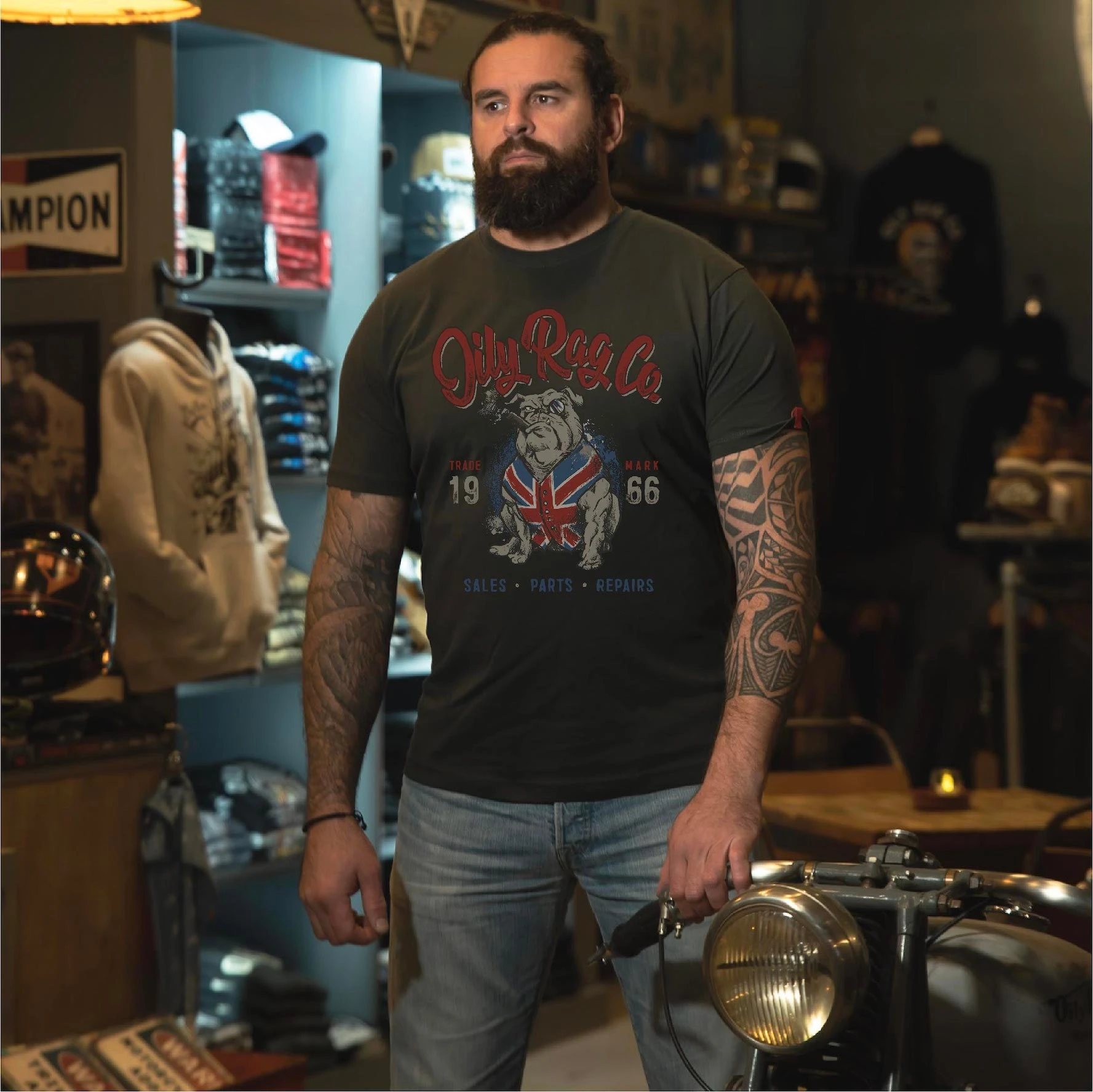 Distressed British Bulldog Retro Biker Motorcycle Graphic Tee Cotton Mens Womens T-Shirt Outdoor Casual Top