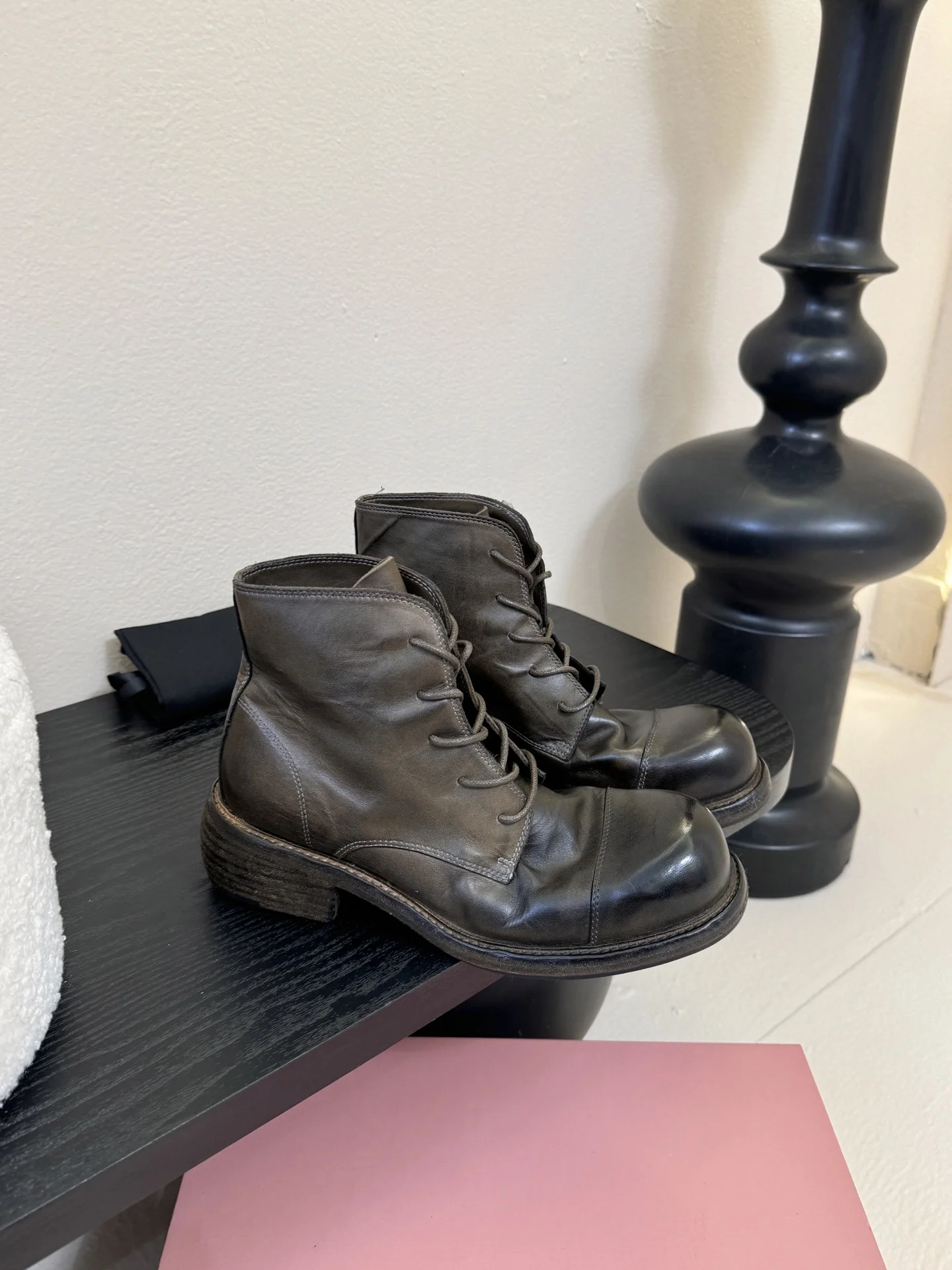 

Women Handmade Lace-up Ankle Boots Distressed Leather