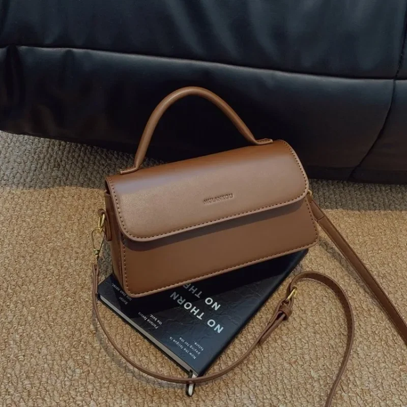 Luxury Designer Simple Vintage Leather Diaper Bags For Women Elegant Large Capacity Crossbody Shoulder Bag Trendy Fashion