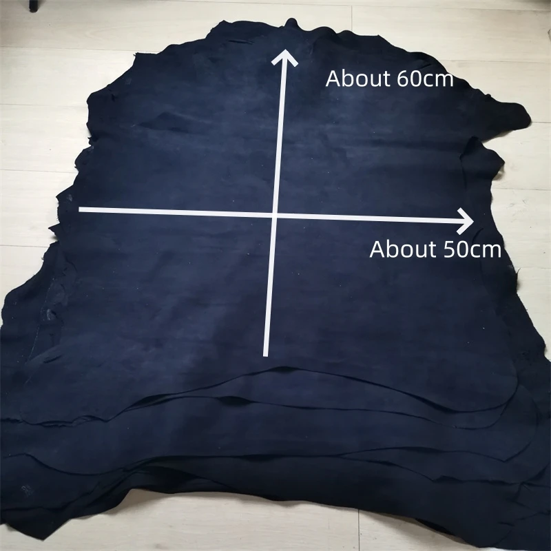 1 mm braunes schwarzes Schaf-Wildleder. Oberleder. Echtlederstoff. Handgefertigtes DIY für Kleidung im Inneren. Paketkante. Ganzes Schaffell – Detail 3