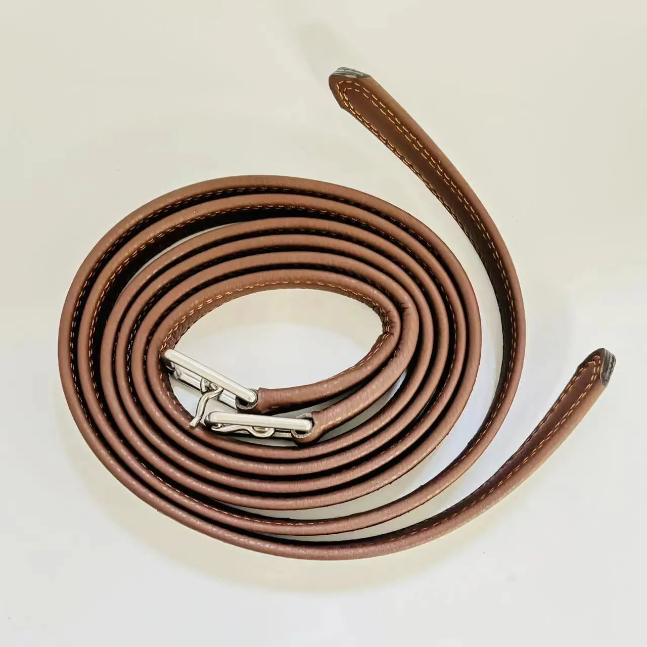 Staffa per sella per cavallo con staffa con accessori per l'equitazione, elementi di fissaggio durevoli in acciaio inossidabile