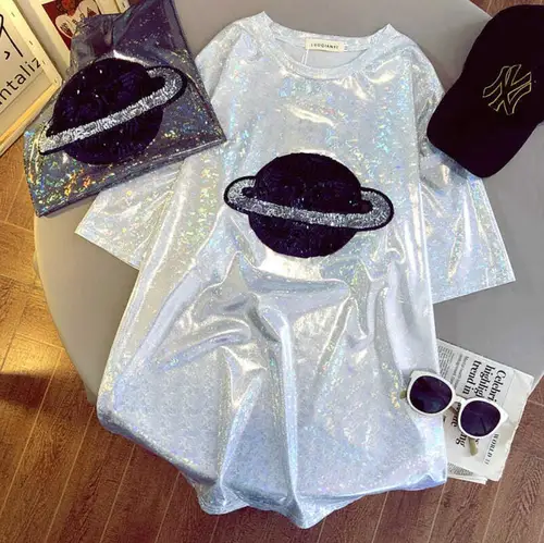 Imagen 2 del producto Camiseta brillante para hombre y mujer, camisa reflectante de Hip-hop, holgada de plata, de manga corta, para estudiantes