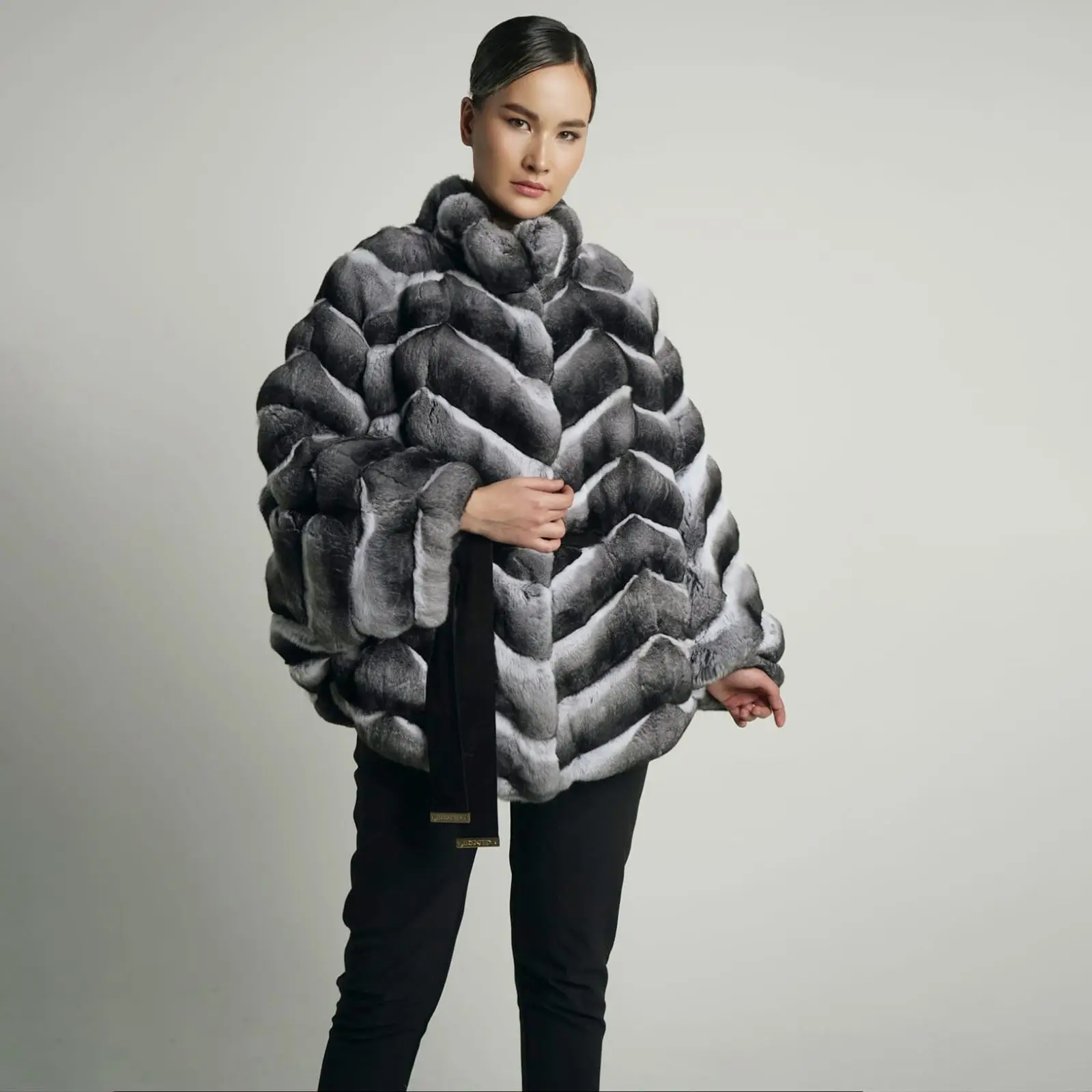 Winter Women Chinchilla Real Rex Rabbit Fur Poncho Luxury Mid-Length Cloak Warm Genuine Fur Overcoat ﻿