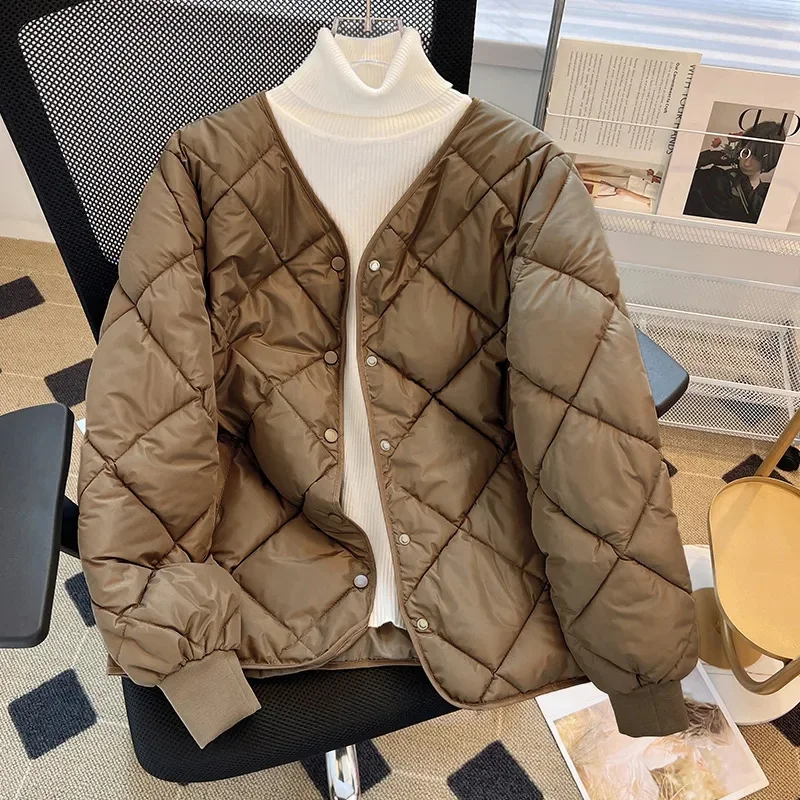 2024 neue Daunen Baumwoll jacke Damen Herbst Winter jacke vielseitige Mode Baumwolle dicke einfarbige warme Mantel Oberbekleidung