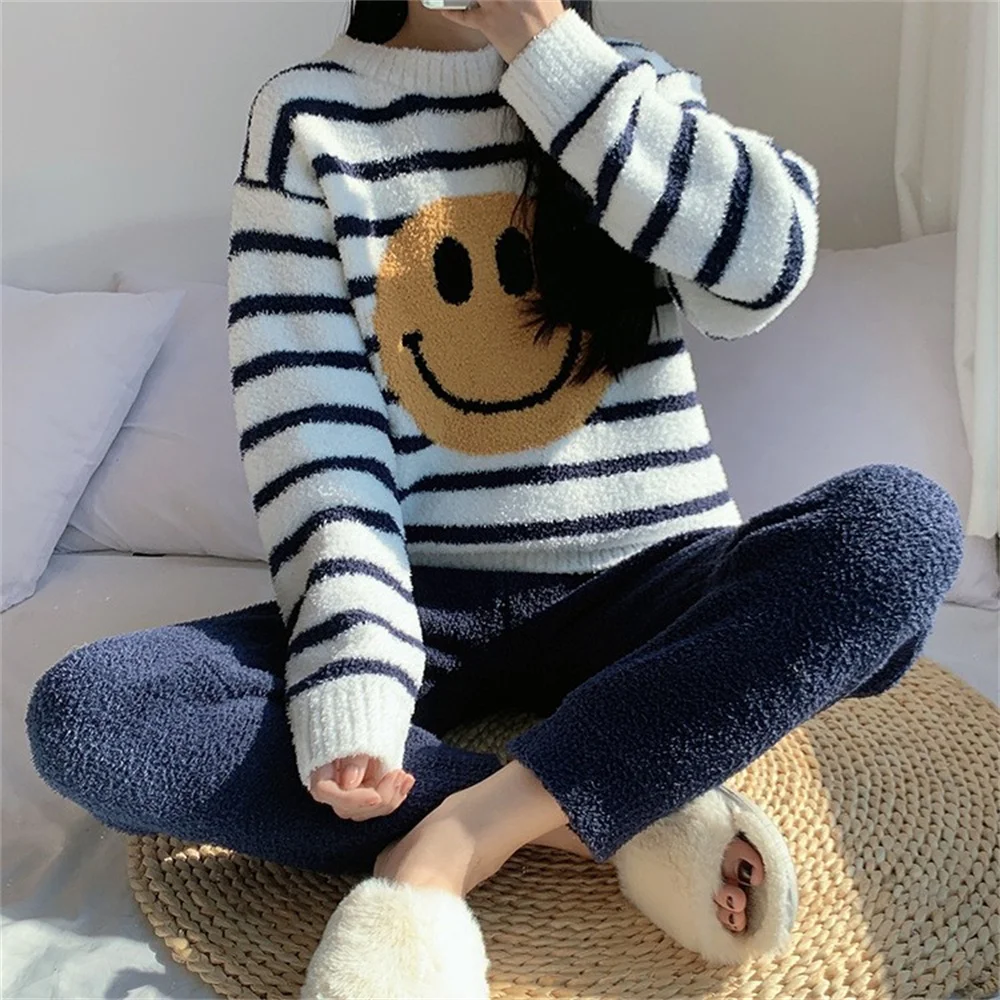 

Sarebon-Casual Striped Pajamas for Women, 2-Piece Set, Long Sleeve, Home Clothing, Coral Velvet, Smiling Face, Autumn and Winter