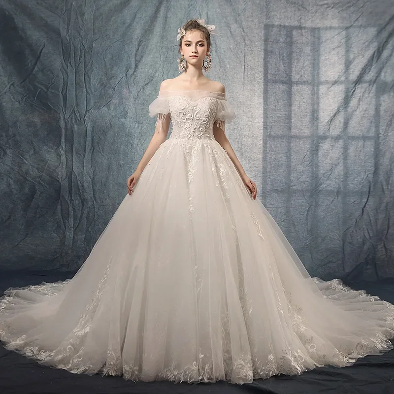 

Custom Elegant Off Shoulder Ball Gown Wedding Dress 2026 Luxury Lace Appliqué Bridal Gown Plus Size Vestido De Novia