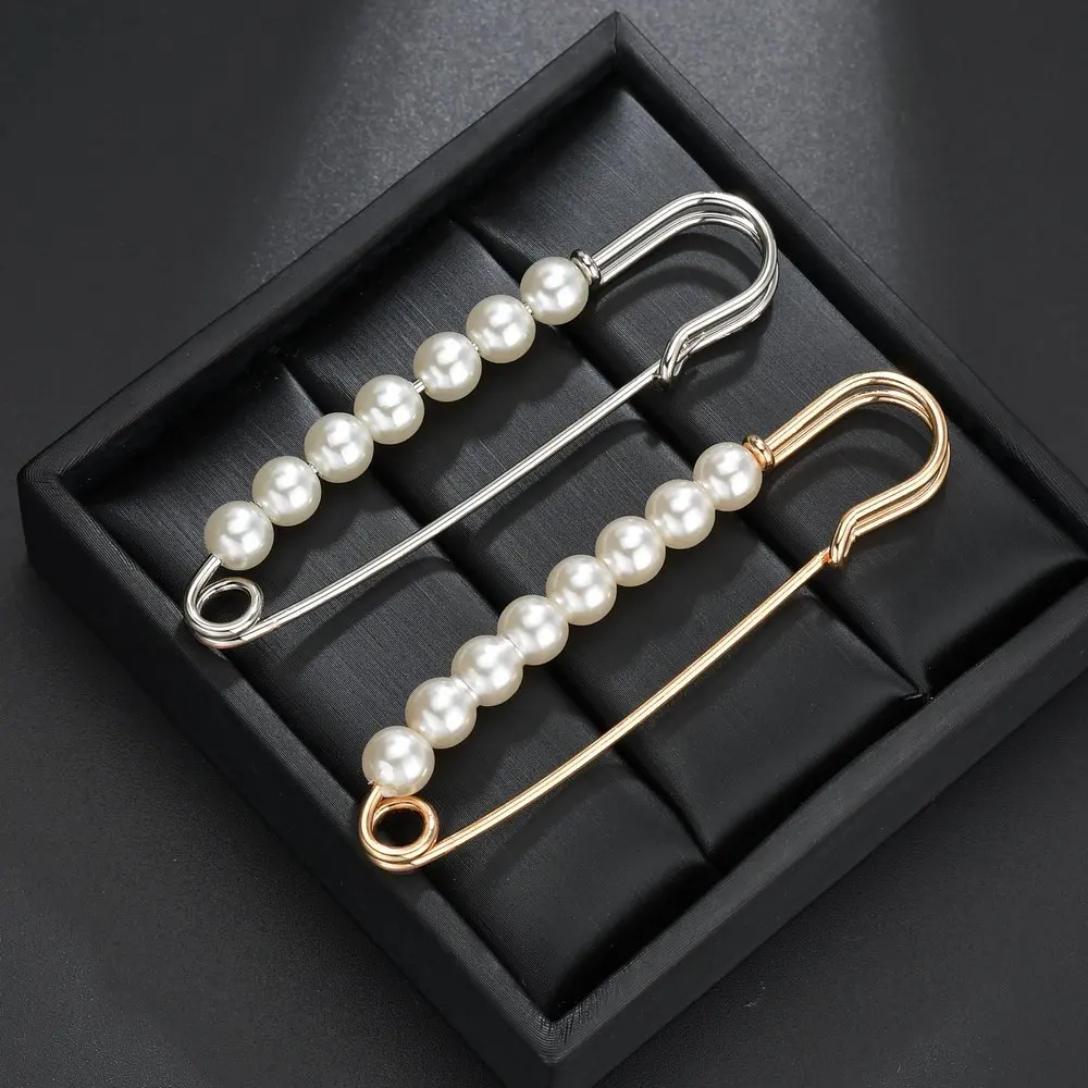 Simple and Fashionable Imitation Pearl Beaded Brooch for Women's Classic Casual Jewelry Clothing Accessories