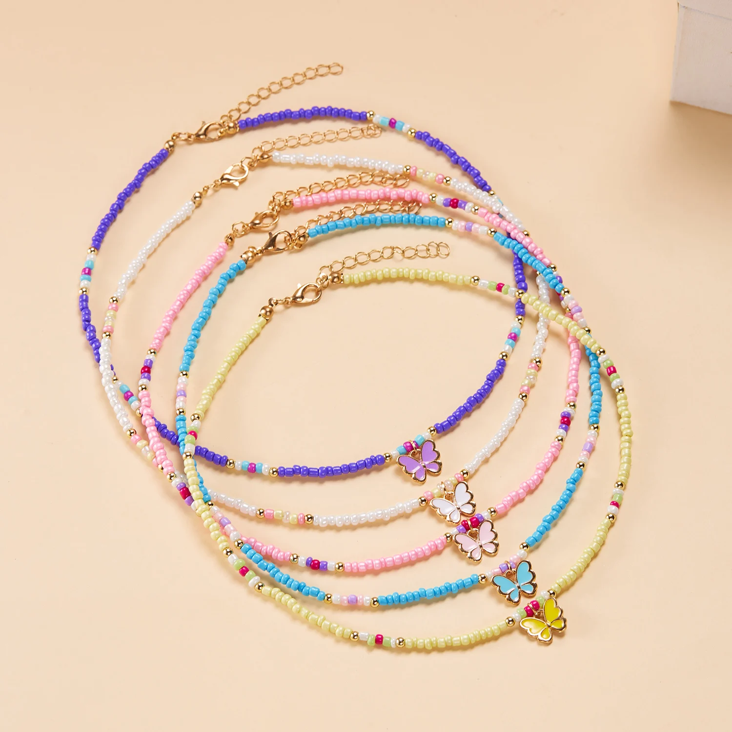 Boho Colorful Y2K Butterfly Choker Necklace for Women Girls Pendant Jewelry Rice Beads Chain Summer Beach Neck Gift Collar