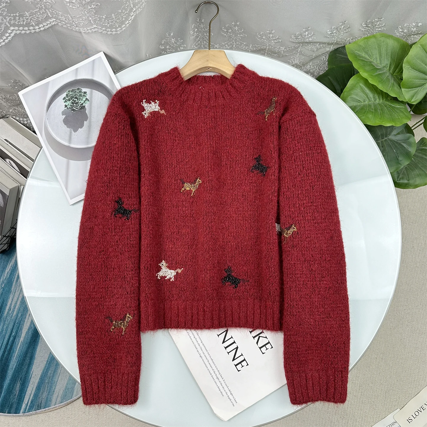

Вязаный свитер ручной работы с вышивкой бисером, красный, модный, свободного кроя, с длинными рукавами, для женщин