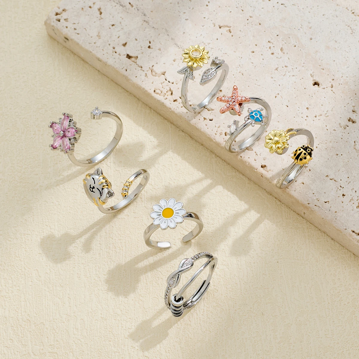 Fashionable Cute Animal Turtle Starfish Ring Female rotate freely decompression anti stress and anxiety finger ring
