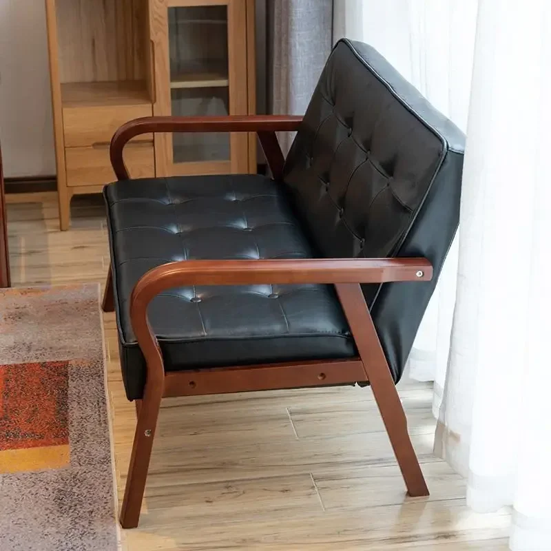 노르딕 원목 가죽 아트 소파 소형 아파트 3인용 거실 임대방 곡선형 나무 팔걸이 레트로 소파 가구