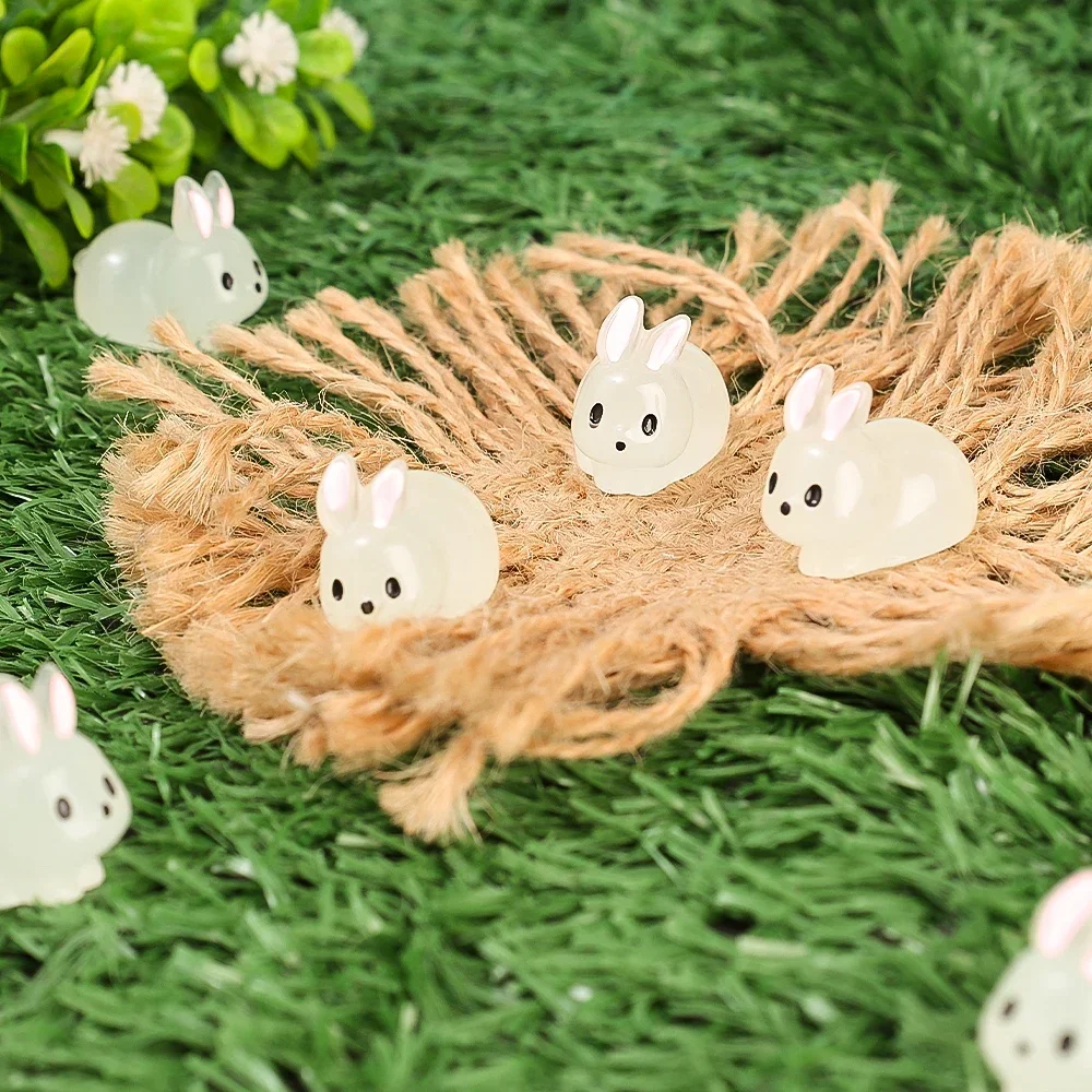 10/2Pcs Mini Glow Kaninchen Ornament Nightglow Tier Figuren Auto Innen Büro Wohnzimmer DIY Kaninchen Dekorationen Zubehör