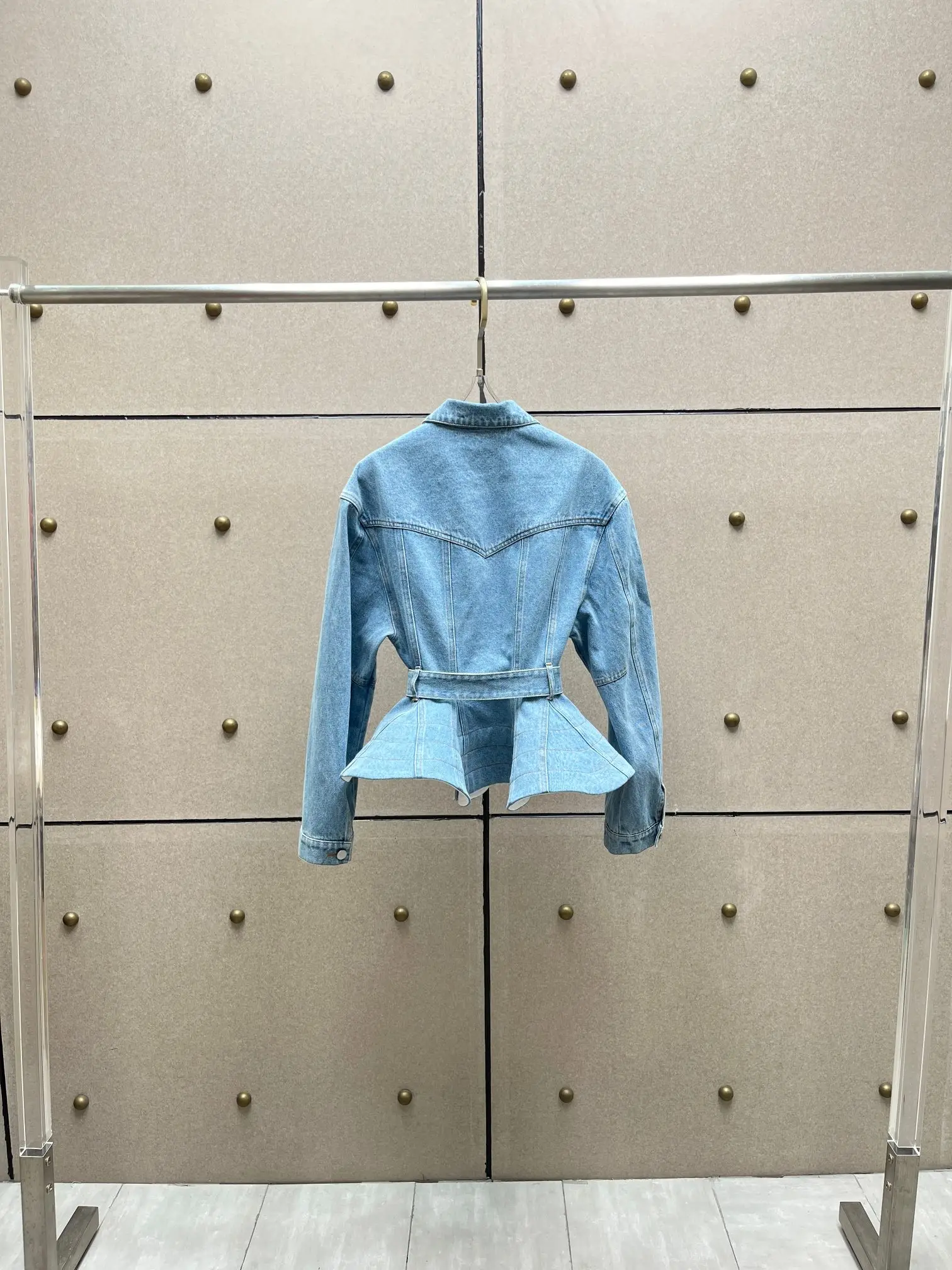 2026 Spring New Style Large-Pendant Waist-Cinching Denim Jacket
