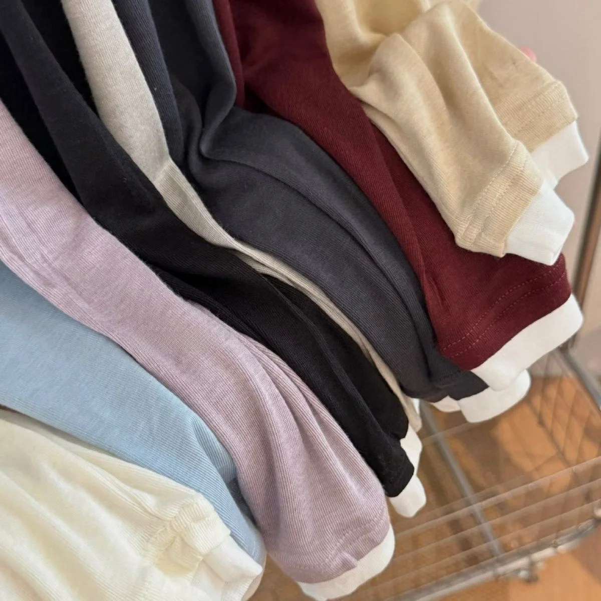 New Egg Silk Wool Long Sleeve Base Shirt round Neck T-Shirt Slimming Color Block Women's Fashionable Commute Style Winter Warm