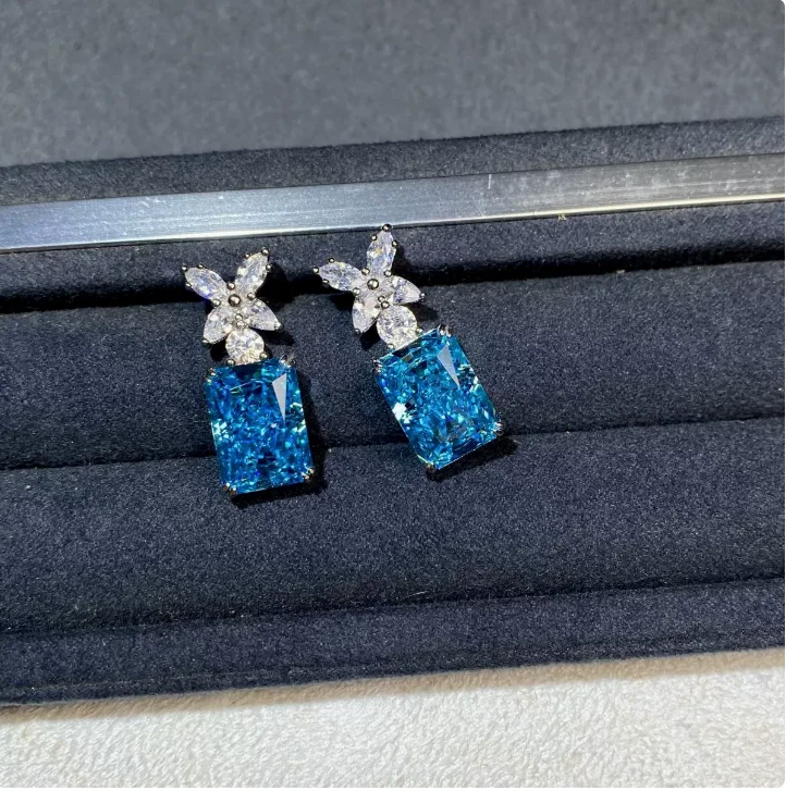 Total 2.5ct Emerald Cut Natural Sky Blue Topaz 925 Sterling Silver Flower Dangle Drop Earring for Women Ice Cut Gemstone Jewelry