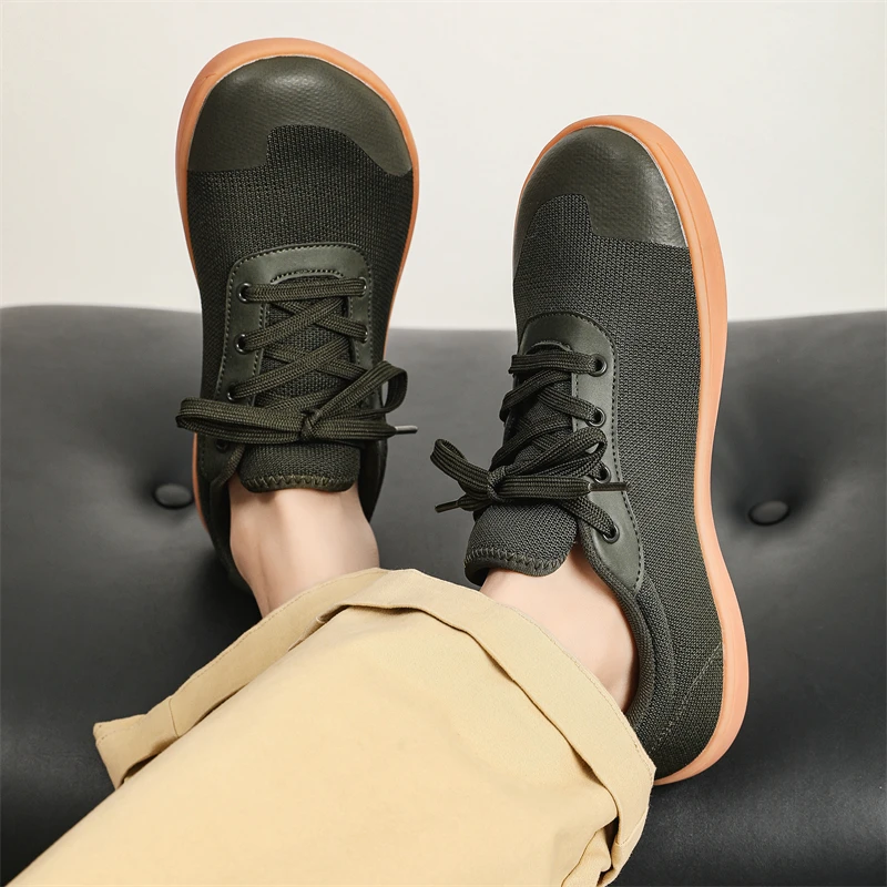 

Wide Footed Men's and Women's Sports Shoes Lightweight Breathable Mesh Casual Shoes, Comfortable Lace Up Flat Shoes Daily Wear