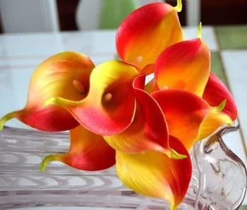 14' Realistische Latex Calla-Lilien-Sträuße Künstliche Frühlingsblumen für Heimdekoration, Hochzeitssträuße und Tischdekoration (10er-Pack) – Detail 8