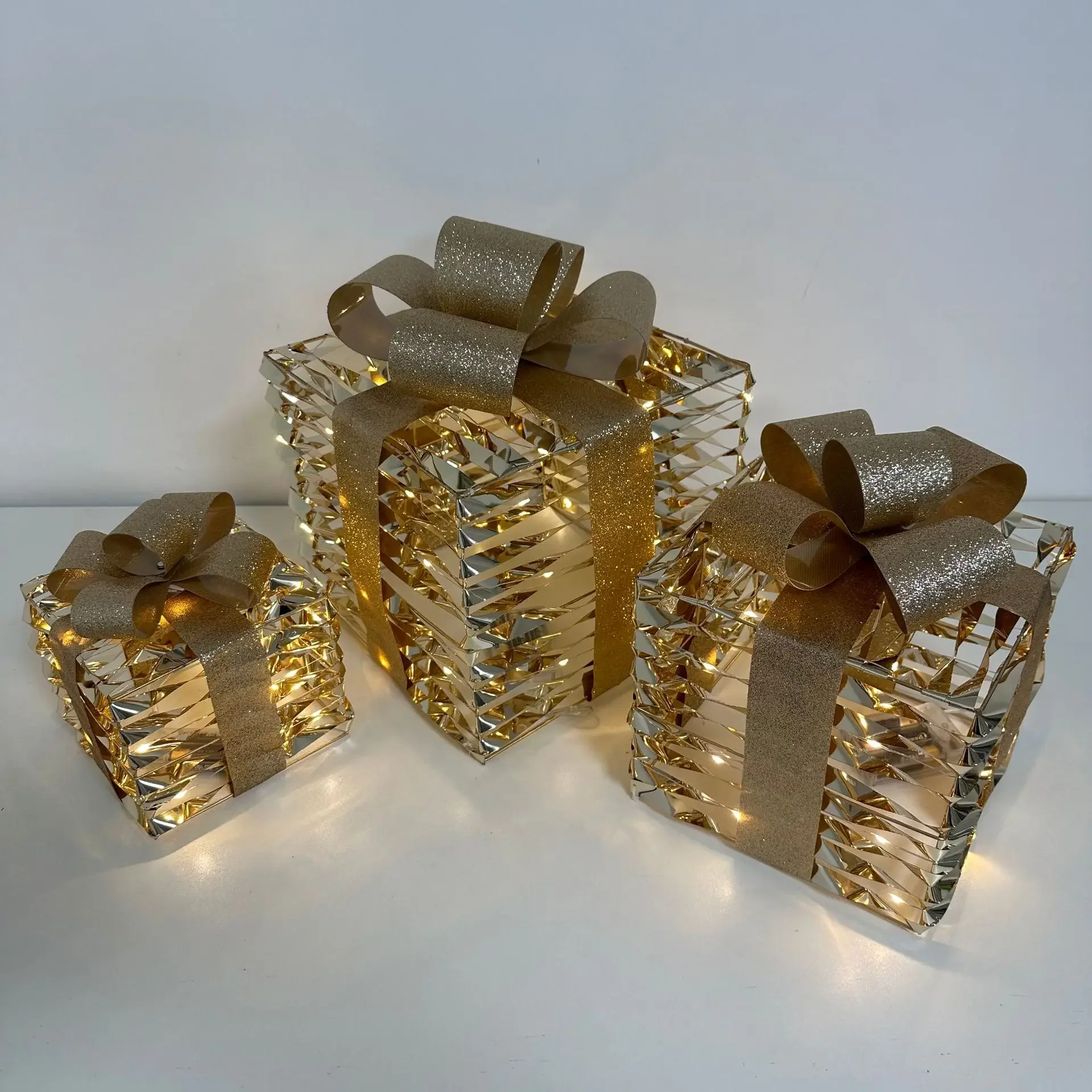 3PC Weihnachten Glow Geschenk Box Metall Beleuchtung Geschenk Box Weihnachten Baum Dekoration Hause Einkaufszentrum Weihnachten Atmosphäre Dekoration – Detail 13