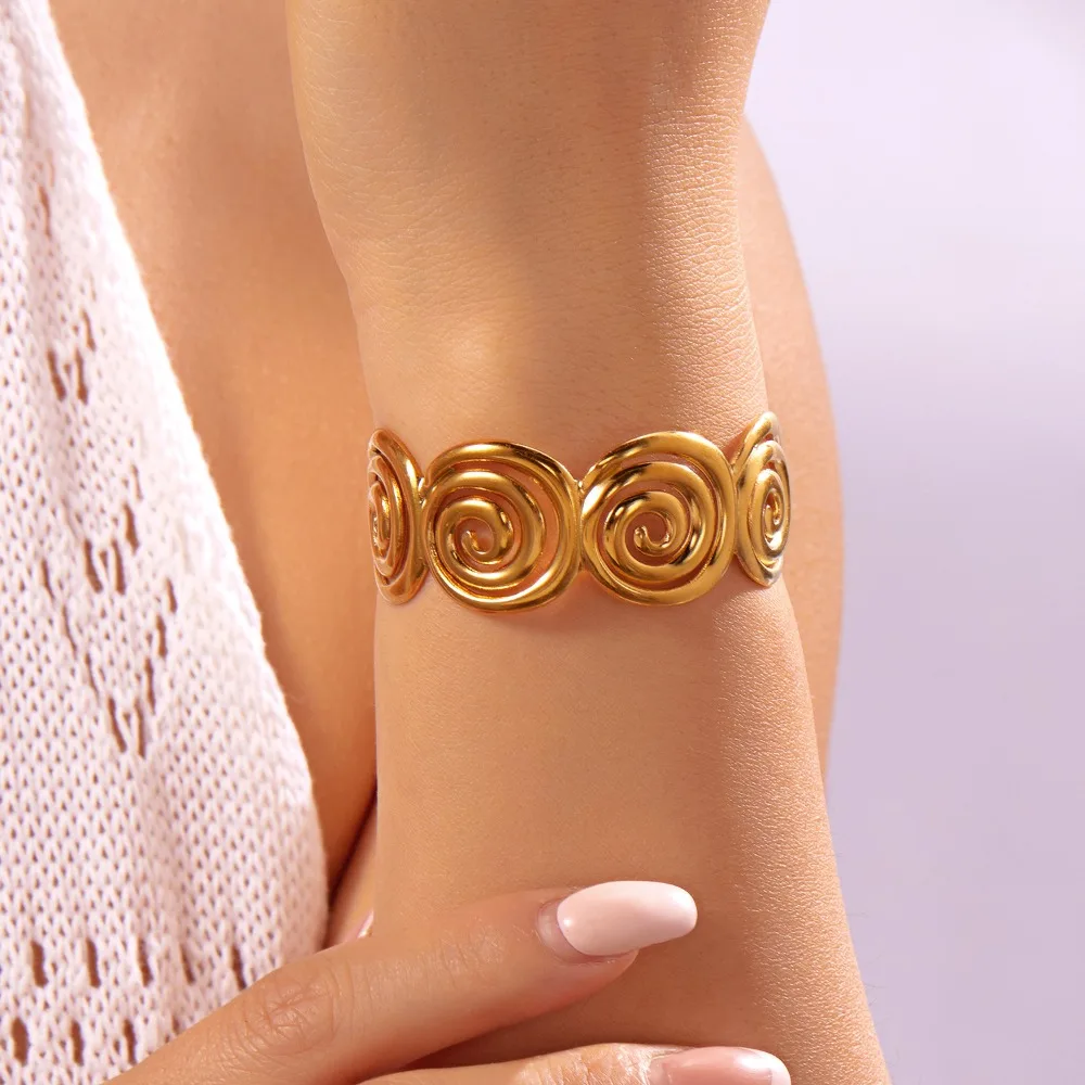 Retro Personality Gold Color Textured Stainless Steel Swirl Pattern Wide Open Bangles for Women Beach Vacation Jewelry Gifts