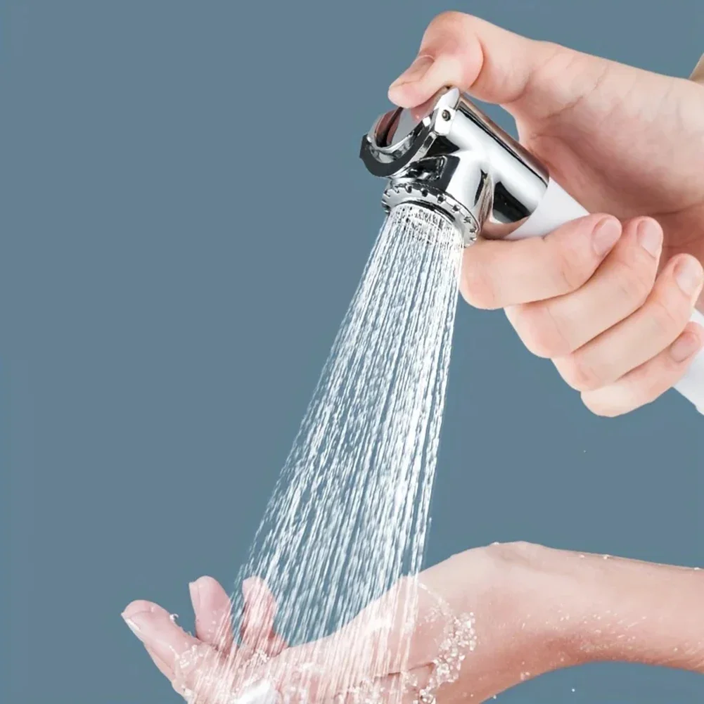 

Душевые лейки из нержавеющей стали с подачей под давлением — это улучшенные ручные душевые лейки с эффектом тропического ливня для автодомов, яхт и ванных комнат в кемперах.