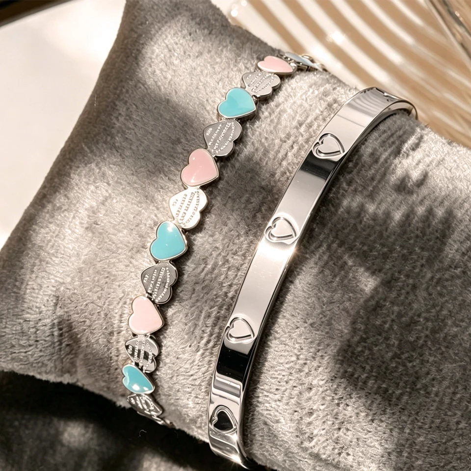 Yupsk 2pcs/set Fashion 316 L Stainless Steel Heart Design Bracelets for Women Exquisite Non-fading Valentine’s Day Jewelry Gift