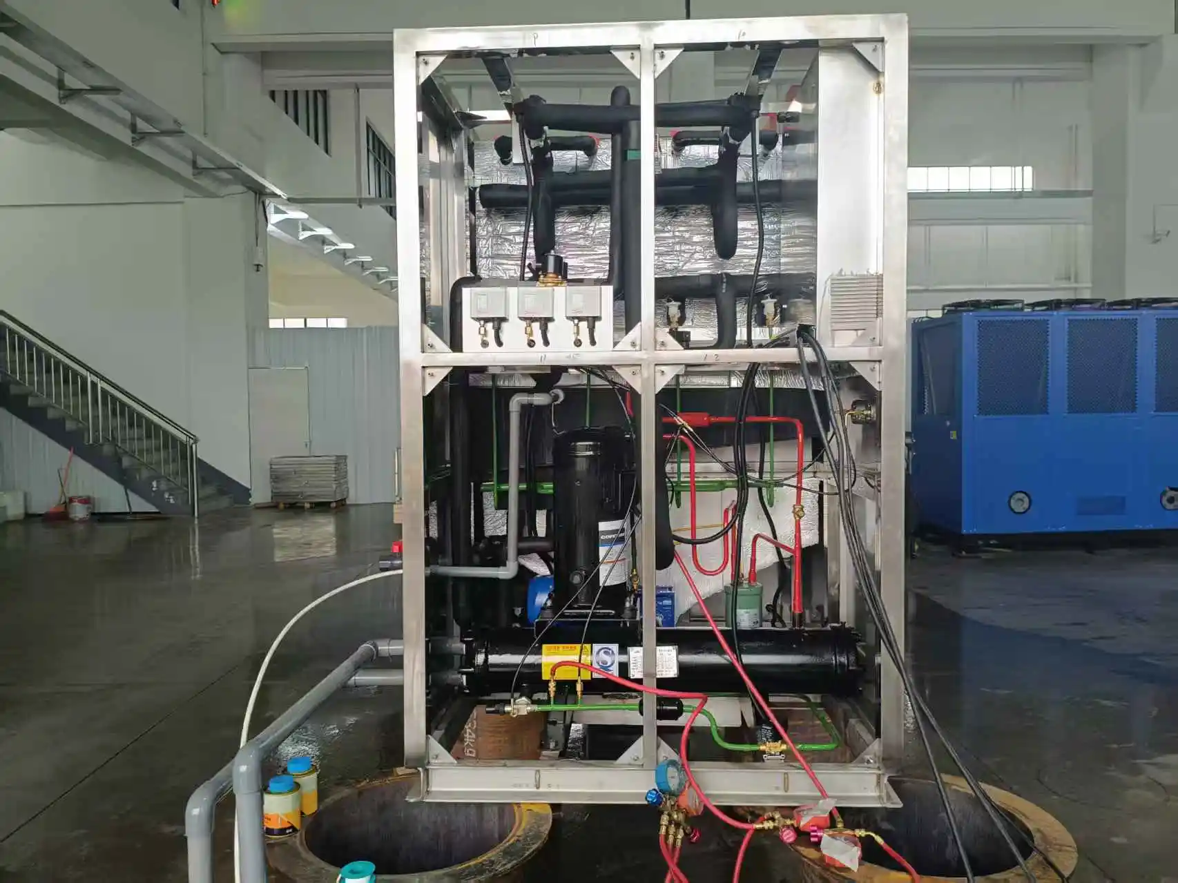 Industrial Grade 1Ton Cube Ice Making Machine 22*22mm Ice Touch Screen Control For Seafood Preservation & Slaughterhouse