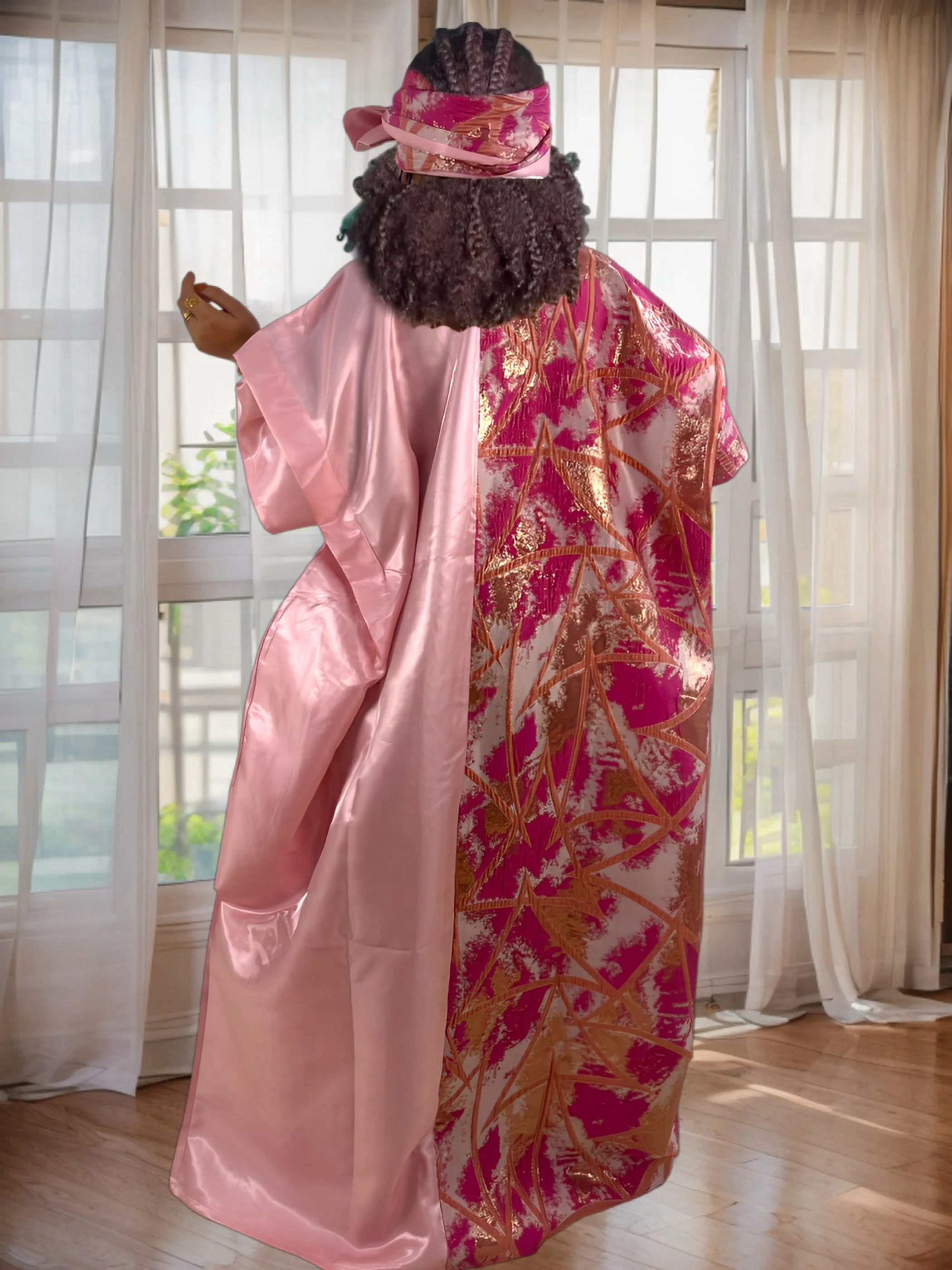 فستان ماكسي أنيق بأكمام قصيرة مطرز للارتداء السببي/الرسمي