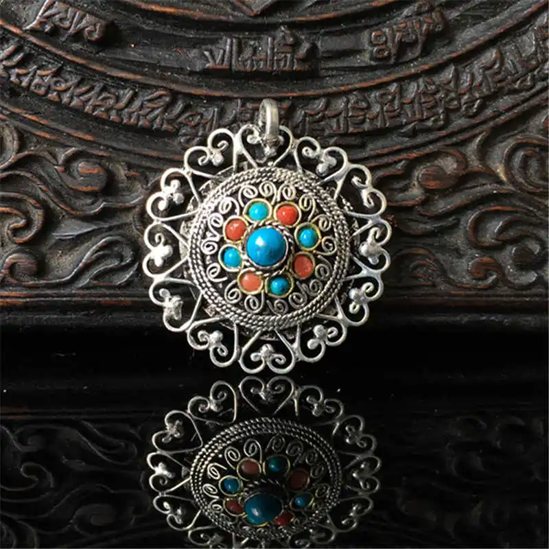 

Nepal Vintage Hollow Heart Flower Charms Copper inlay Colorful beads TBP231