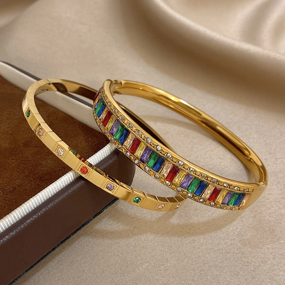 Greatera Urlaubsstil, mit Strasssteinen eingelegter Manschettenarmreif, Tide-Edelstahl, kleine farbige Karo-Zirkone, feine Damenarmbänder