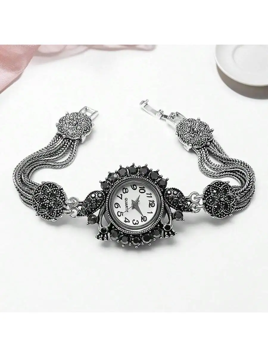1pc Vintage Women's Black Swan Shaped Quartz Bracelet Watch, Fashionable Niche Luxury Style With Arabic Numeral Scale, Great