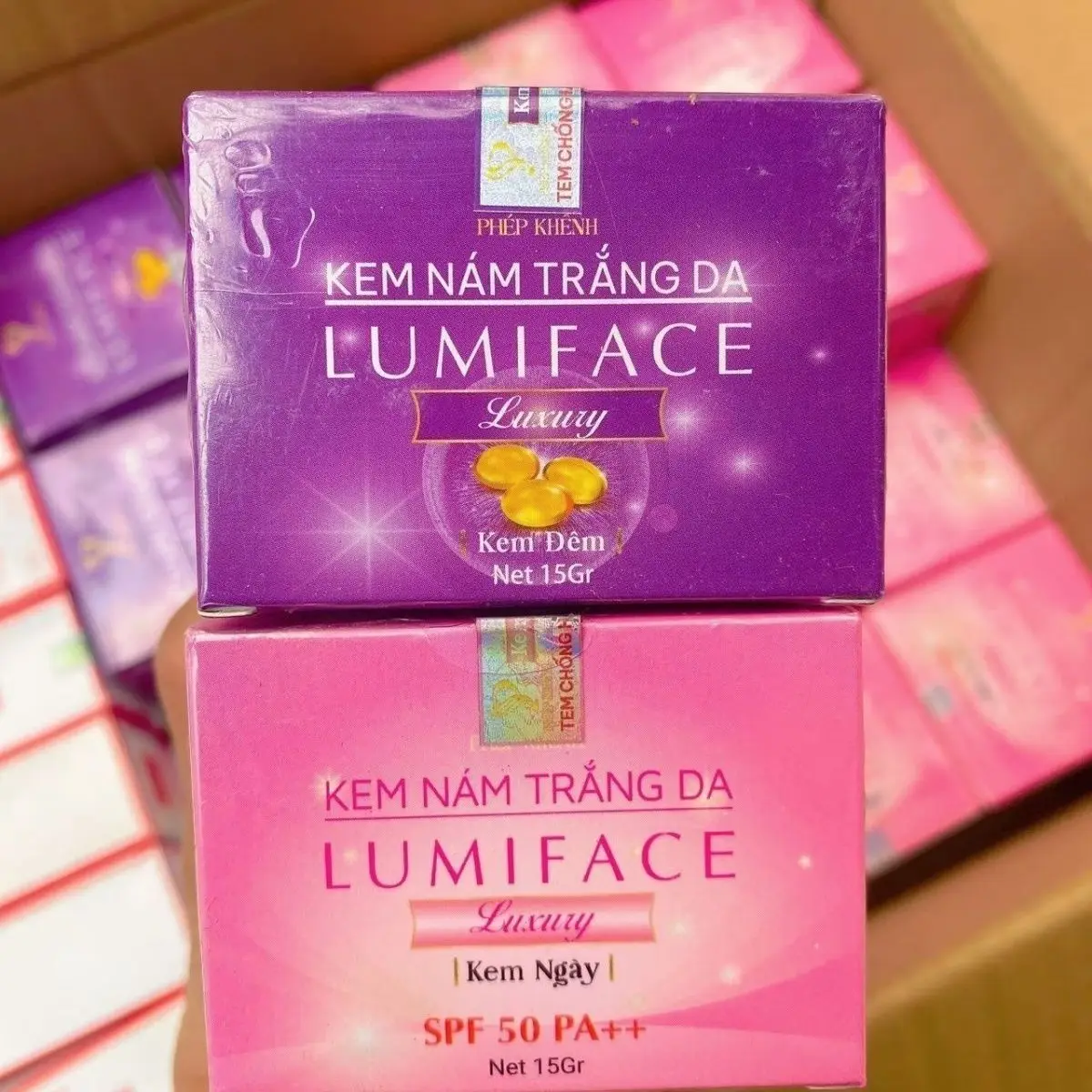 Vietnam face cream kem nam trang da (ngay dem )