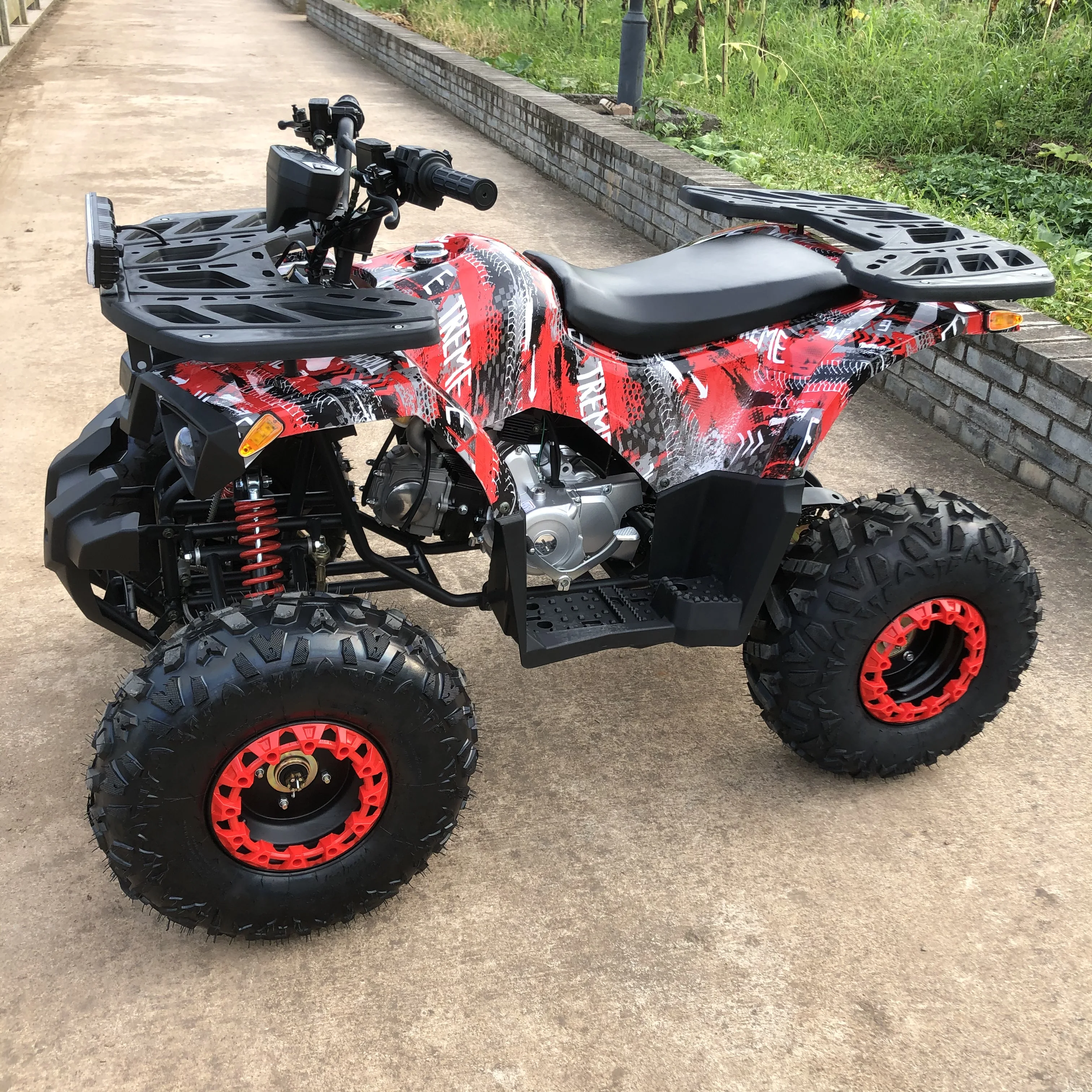 Big Size Ultimate Power Liquid Cooled Engine Full Time 4WD System with Winch and Accessories ATV 125cc