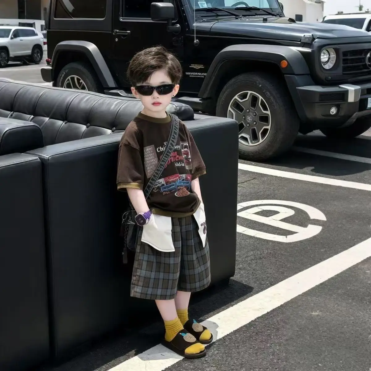 

Boys' American Round Neck Short Sleeved T-shirt Checkered Shorts Two-piece Set Summer New Style Set