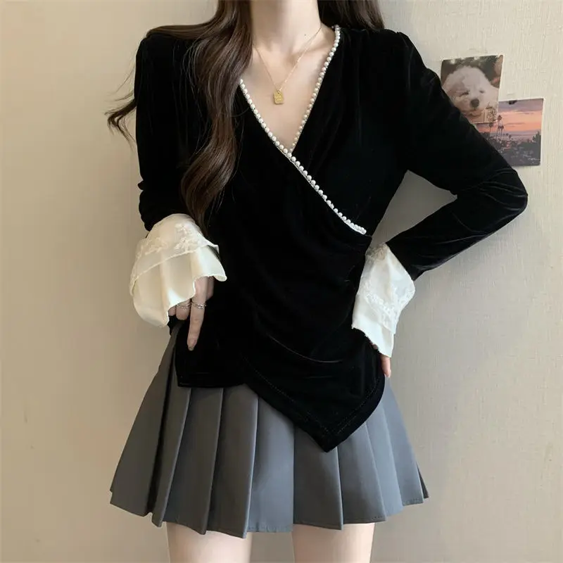 

Korejpaa French Style Elegant Black Shirts Spring New V Neck Lace Patchwork Flare Long Sleeve Top Gentle Slim Velvet Blouse