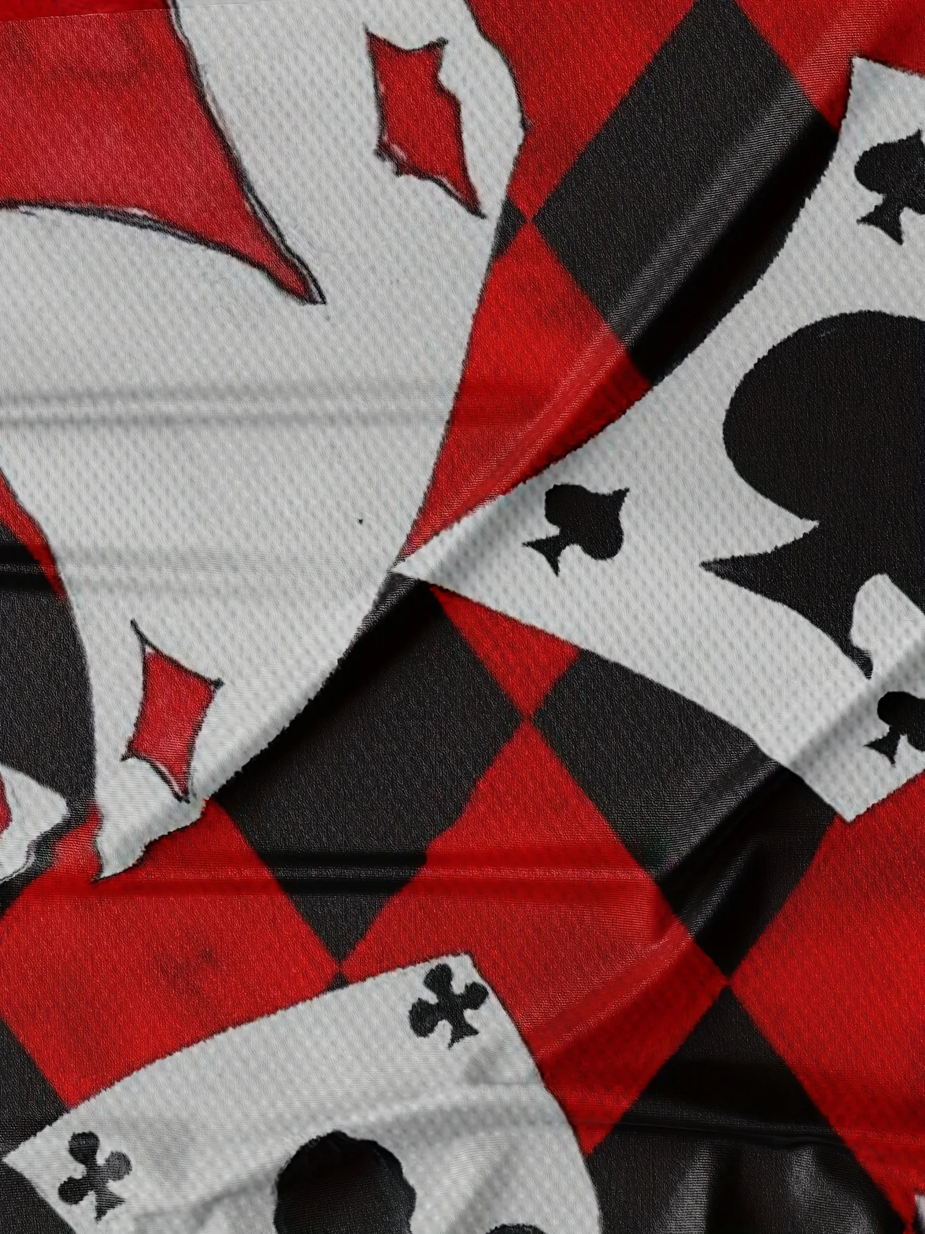 Herren-T-Shirt mit rotem Rand, Rundhalsausschnitt, 3D-Pokerkarten-Rhombus-Karomuster, Casino-Party, Casual-Streetwear-Oberteil – Detail 5