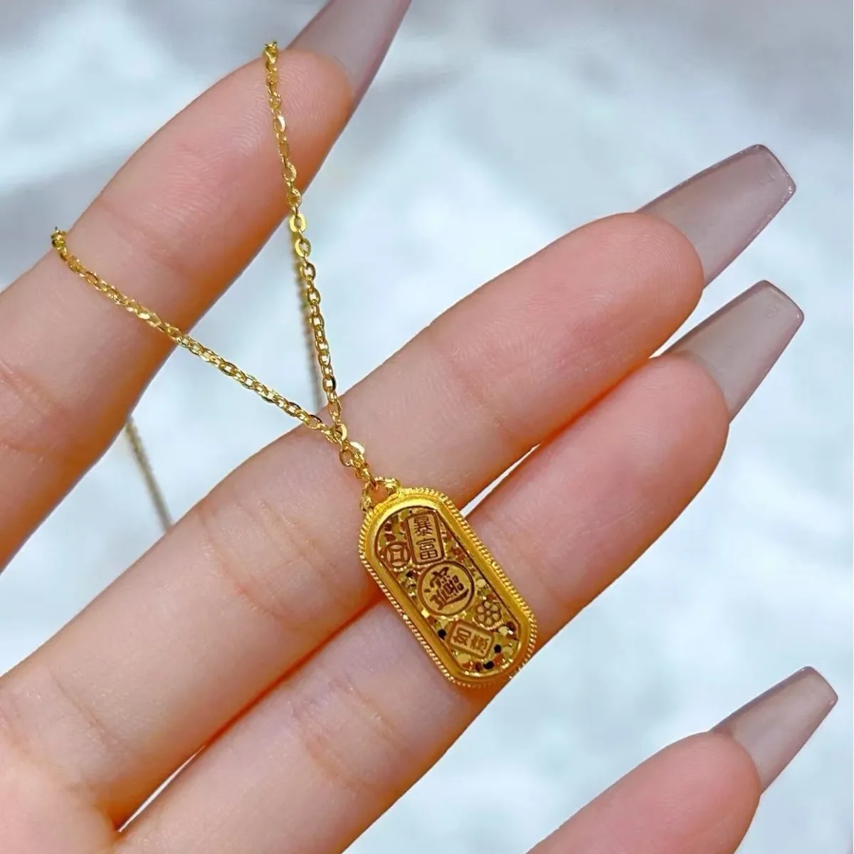 

AU999 Women Crushed Ice Lucky Word Necklace 24K Gold - Gold boosts shine, elevates gentle aura