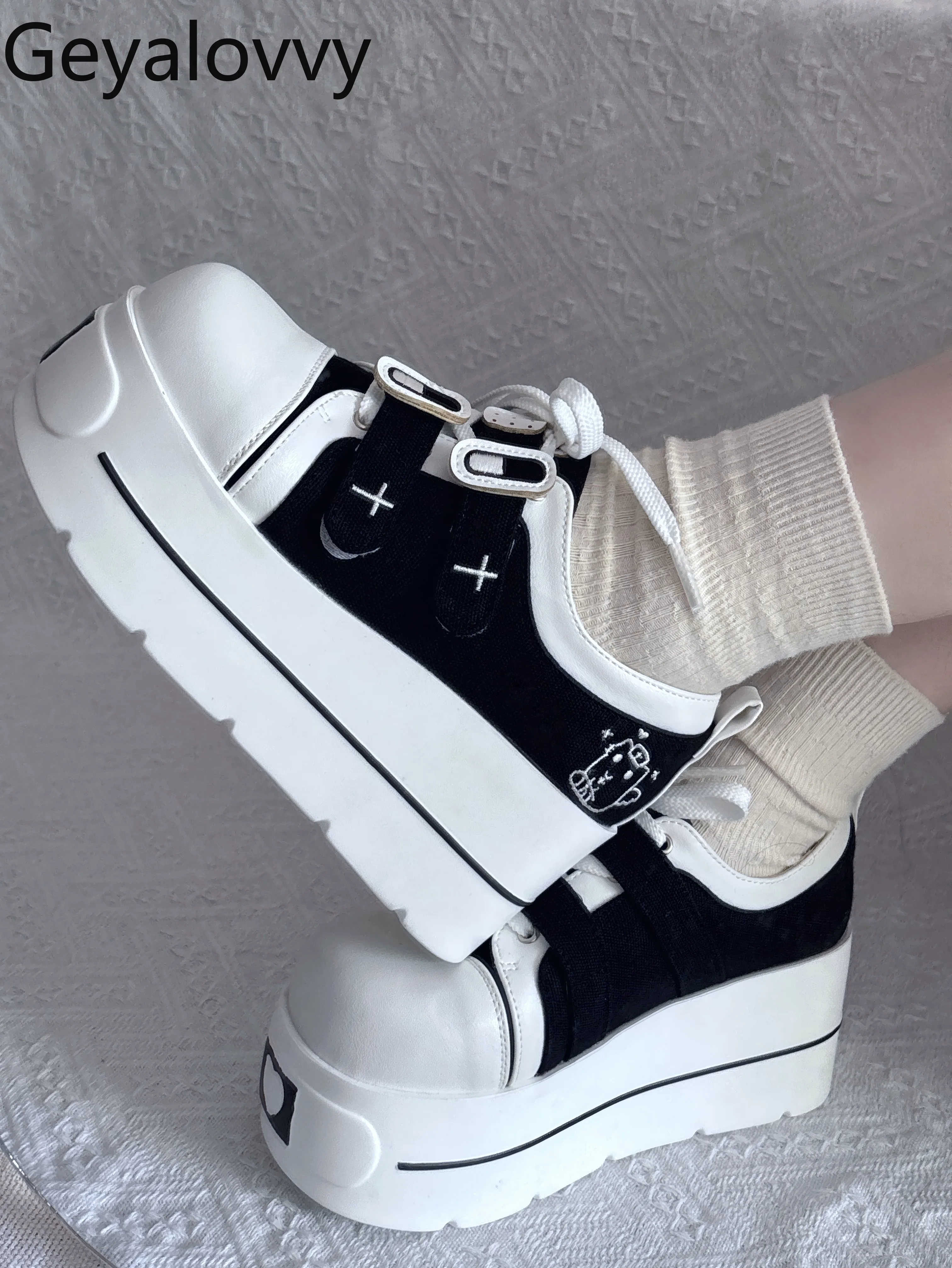 Original Subculture Versatile Girl Platform Canvas Shoes for Women Spring and Autumn Fashion Casual Elegnt Pumps Femme