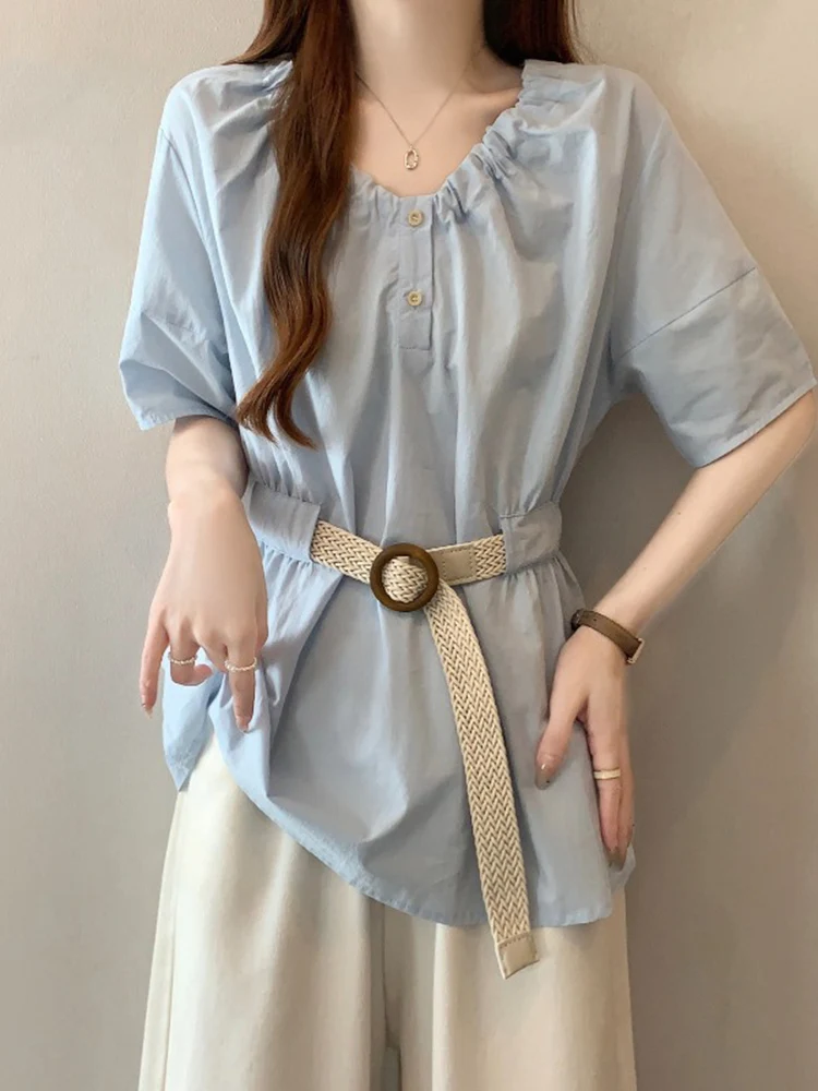 

Light Blue V-neck Short Sleeved Loose Fitting Shirt Fashion Temperament Women's Shirt 2025 Summer New Retro Waist Cinched Top
