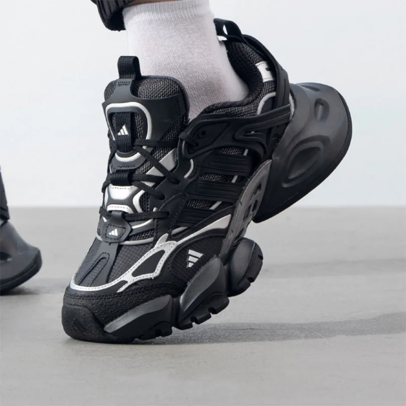 Zapatillas deportivas Adidas negras con suela gruesa para hombre y mujer, transpirables, de malla hueca, con suela gruesa y absorción de impactos IH0070