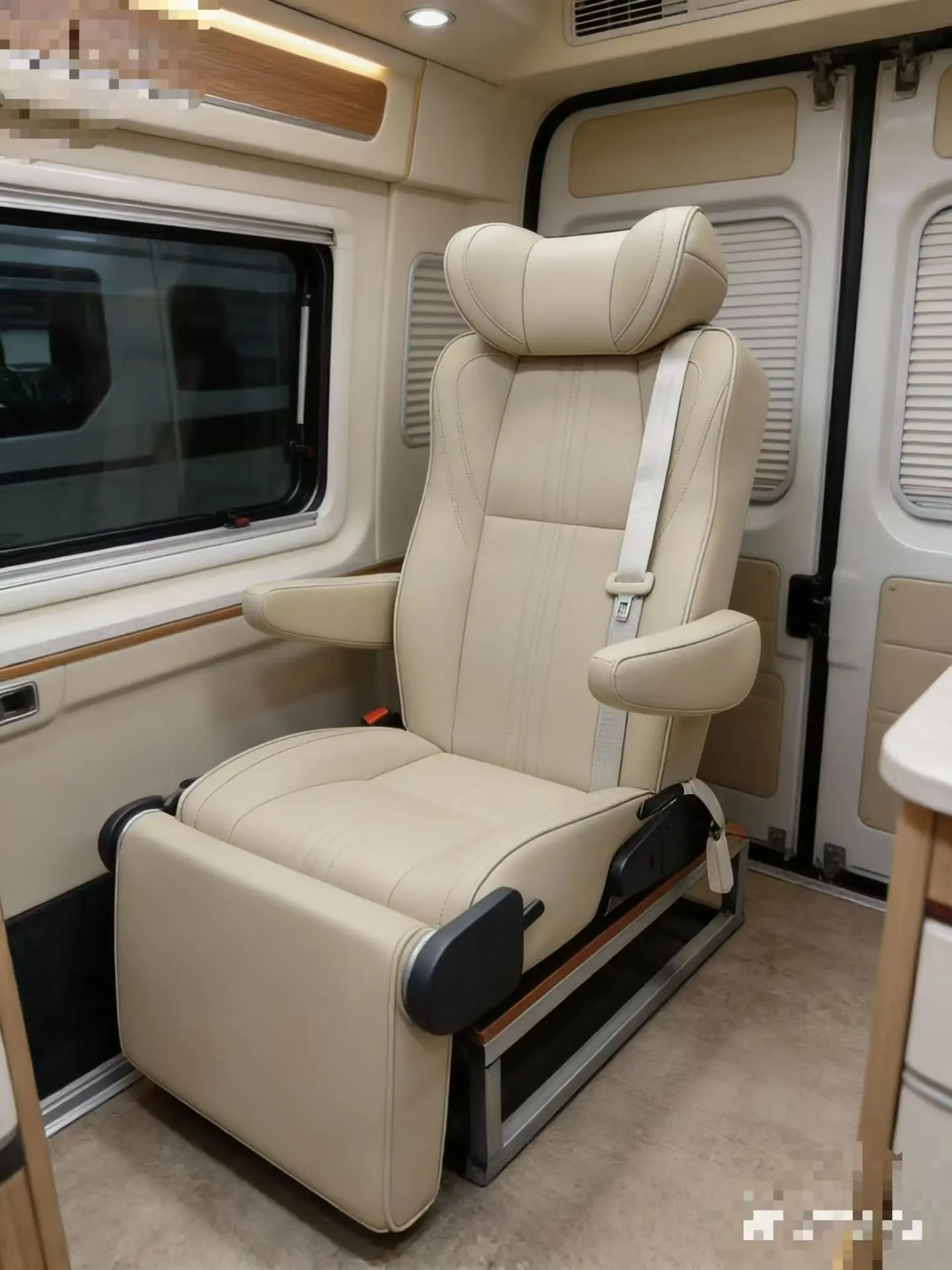 

RV Swivel Seat, Wholesale AutoLiuma L004S Business PU Leather Folding Seats for Camper
