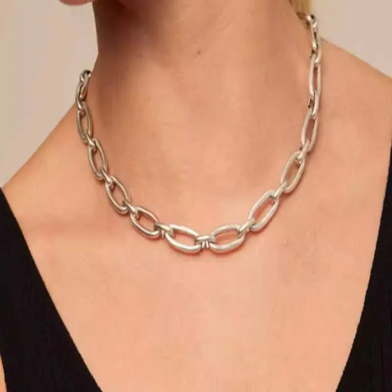 

2025 Luxury Selling Exquisite High Quality UNO DE 50 Fashion Classic 925 Necklace Jewelry Romantic Holiday Gift