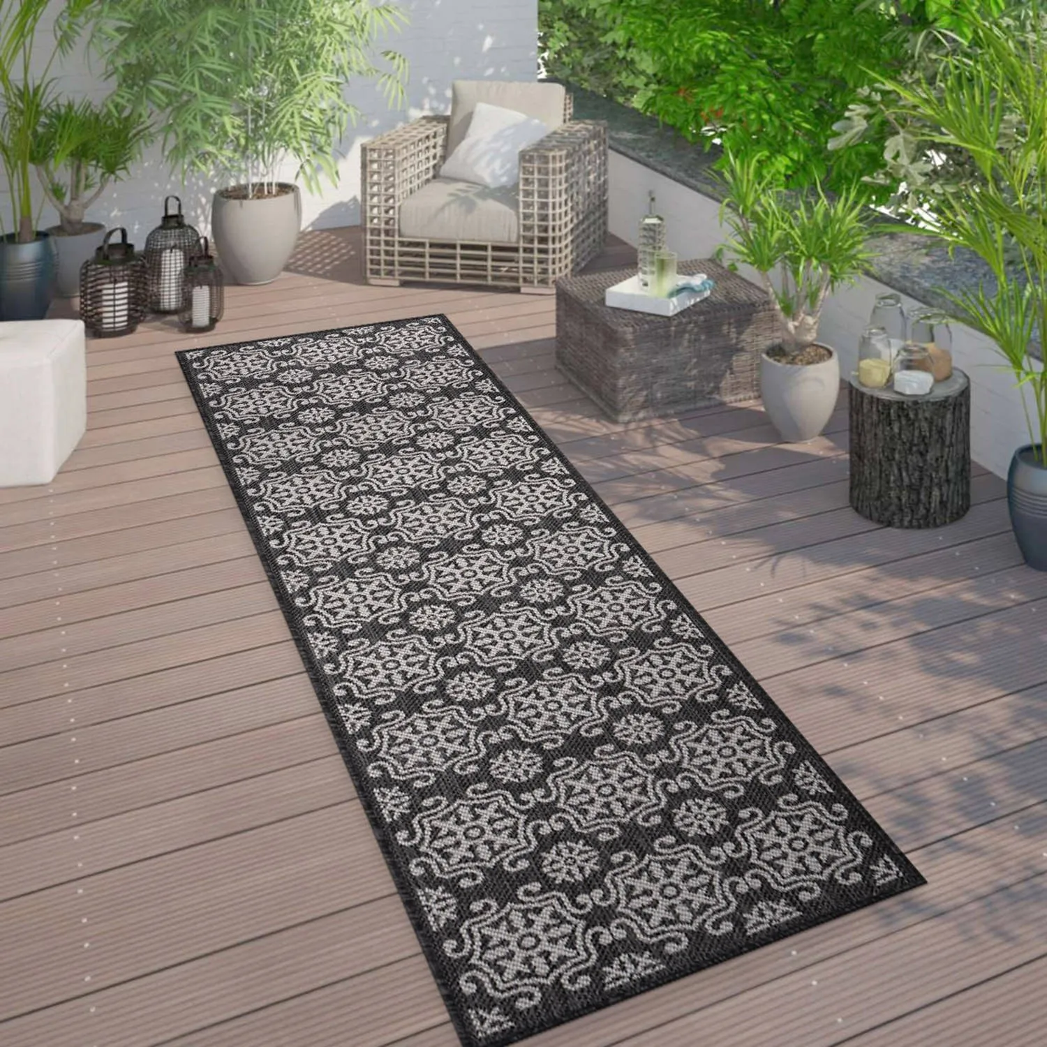 

Rugshop Outdoor Rug Runners Transitional Geometric Textured Carpet Patio Rug 2x7