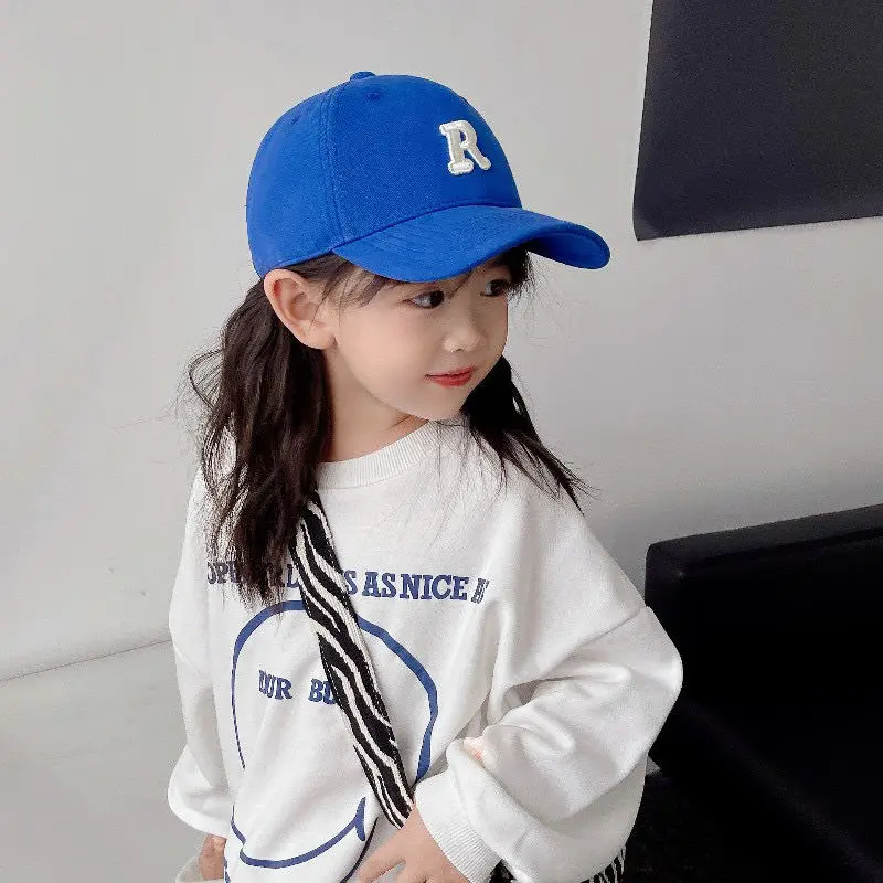 Children\'s R letters baseball cap spring and fall baby duck tongue cap tide boys and girls spring and summer leisure sunscreen