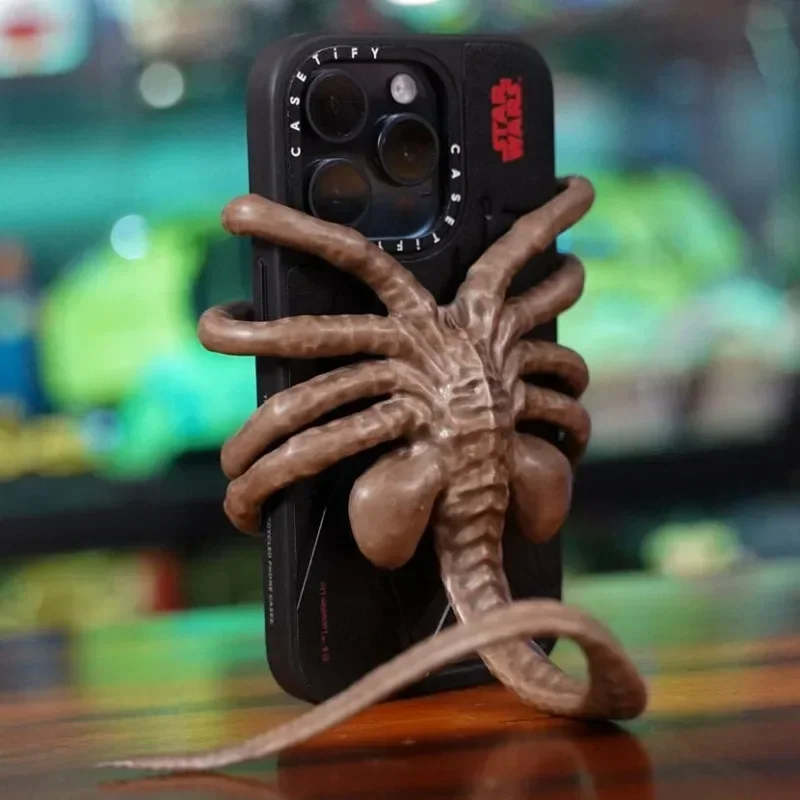 Thriller Science Fiction Movie Facehugger Adjustable Phone Holder Car Phone Holder Halloween Horror Atmosphere Home Decoration