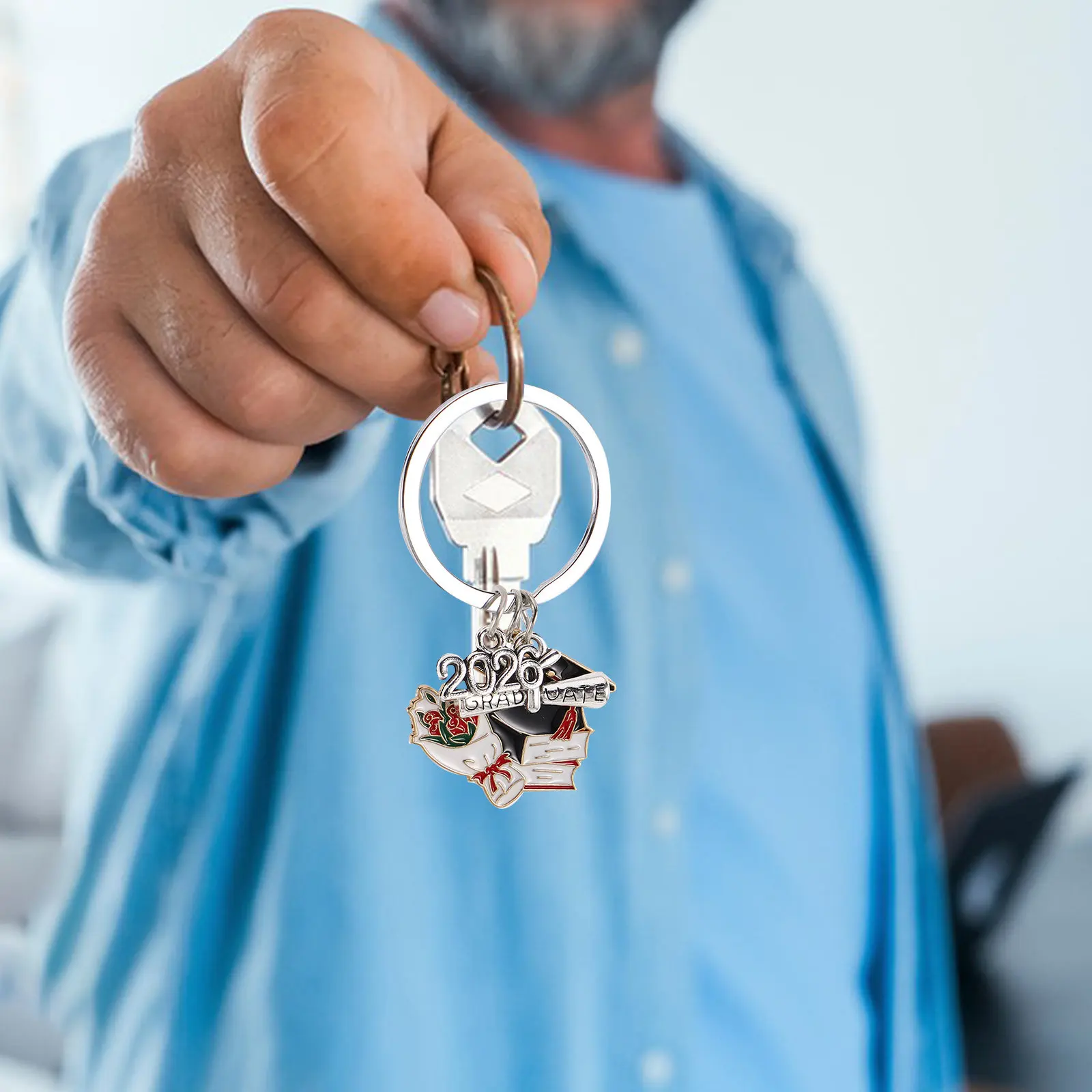 10Pcs Class of 2026 Graduation Keychain Grad Cap Pendant Diploma Design Senior Graduate Gifts Party Favors Bachelor Cap Pendant