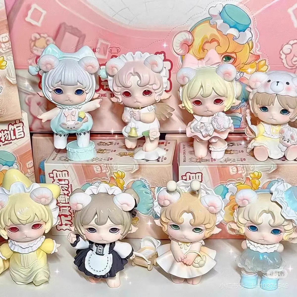 

Коллекционная фигурка-сюрприз In Spot Mijuan Toys Museum Series: милая кукла, настольное украшение, подарок, таинственная коробка